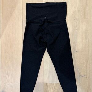 Beyond Yoga Maternity space gray crop leggings